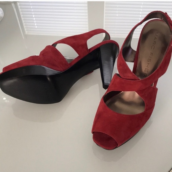 Marc Fisher NEW Suede Heels 👠 - Picture 2 of 5